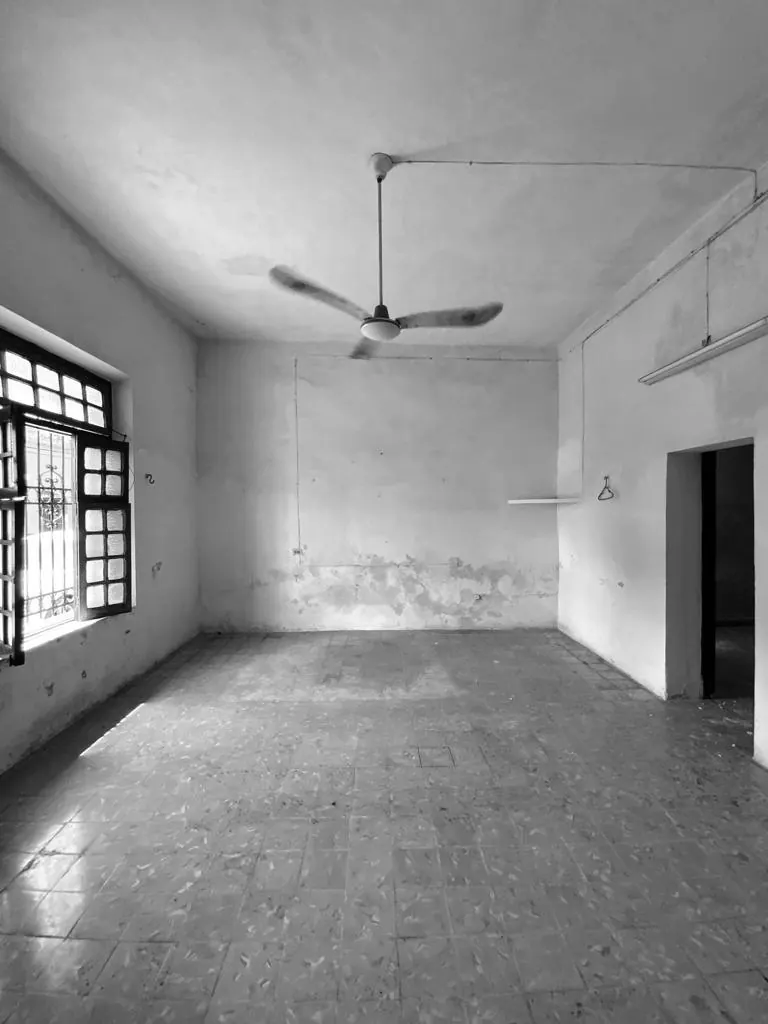 Main bedroom before renovation